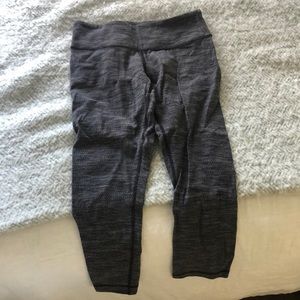 Lululemon|  Wunder Under Crop 4